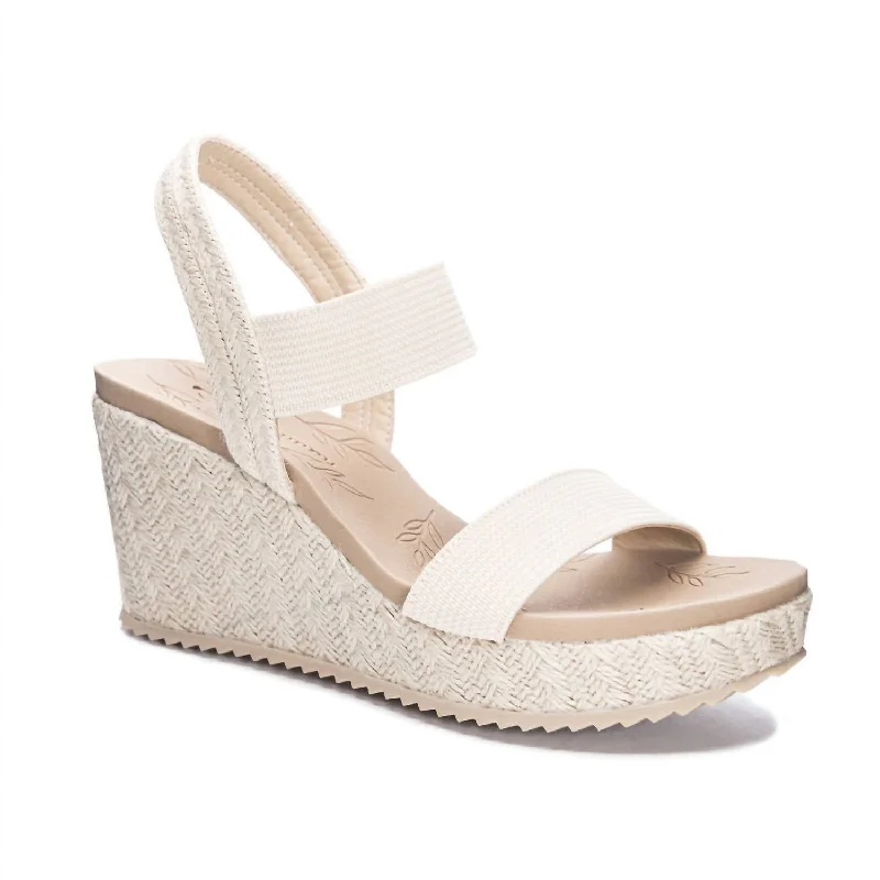 Kaylin Platform Sandal In Natural