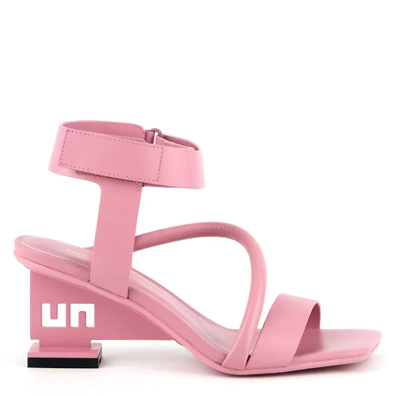 UN Sandal Mid