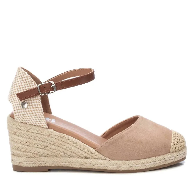 Women's Wedge Sandals In Beige