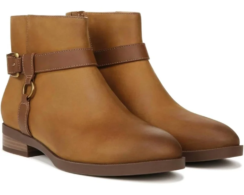 Women's Rhiannon Fashion Boots In Cognac