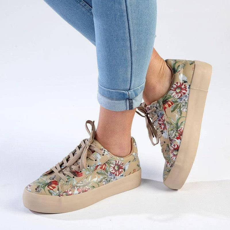 Soft Style by Hush Puppies Fordan Floral Sneaker - Floral Natural